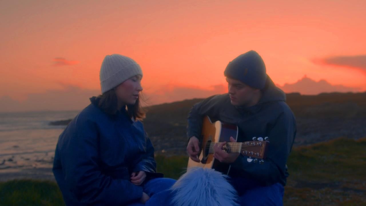 Anna Rose McLoughlin & Monty Walsh - BLUE IS THE EYE (Live from Coney Island) is now live on our YouTube channel.

Link in bio.

#themenights #sligoireland #sligo

@annarose_mcl @montywalsh.music @yevagabonds